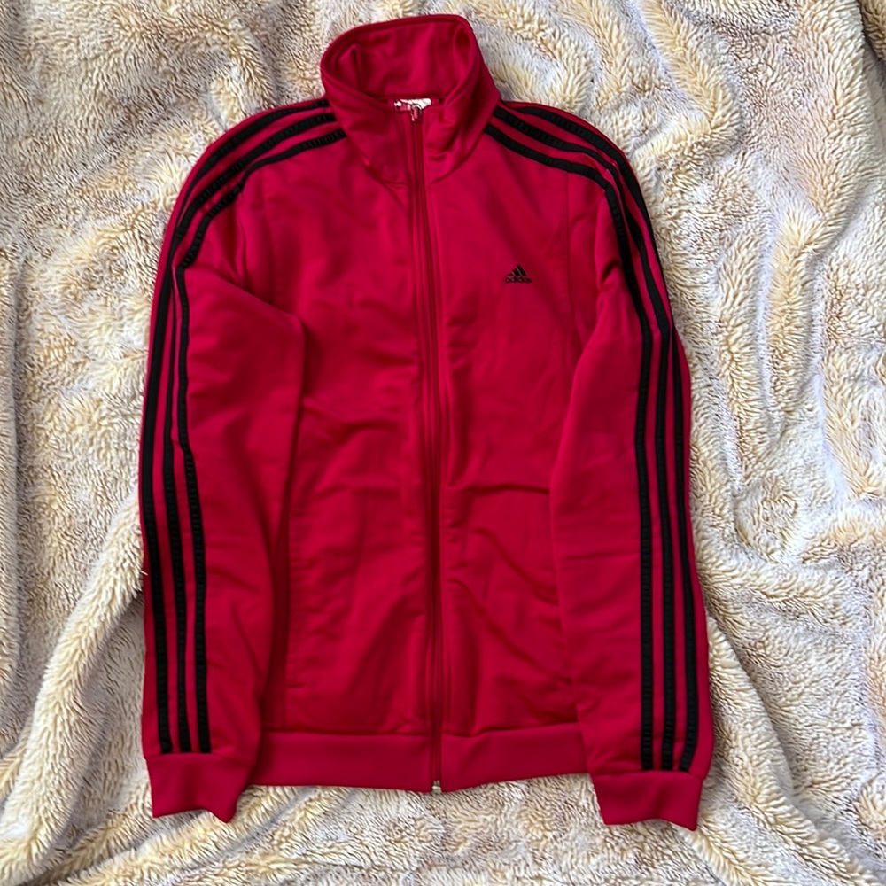 Small womens jacket. Good fit for teens and pre-teens to wear casually.
